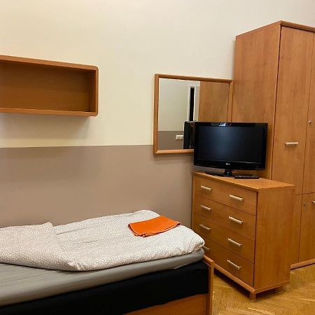 Guest Rest Studio Apartments Будапеща Екстериор снимка