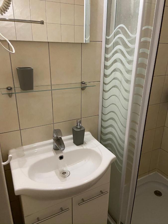 Guest Rest Studio Apartments Будапеща Екстериор снимка