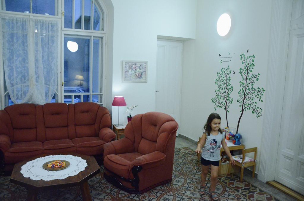 Guest Rest Studio Apartments Будапеща Екстериор снимка